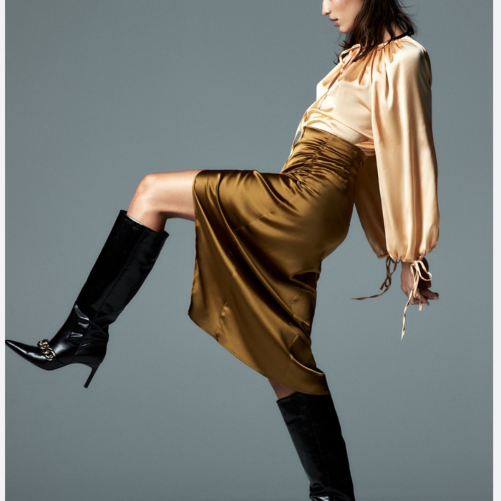 SATIN EFFECT RUCHED SKIRT